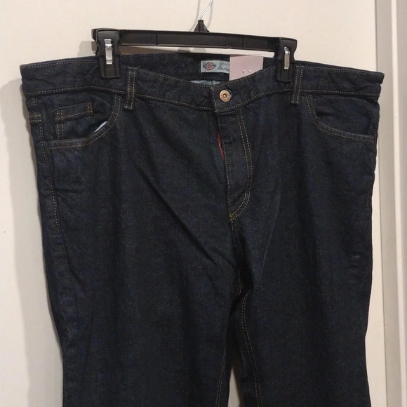NWT Dickies Women's Relaxed Fit Dark Wash Denim Boot Cut Work Jeans 18R-Casual - Picture 3 of 7